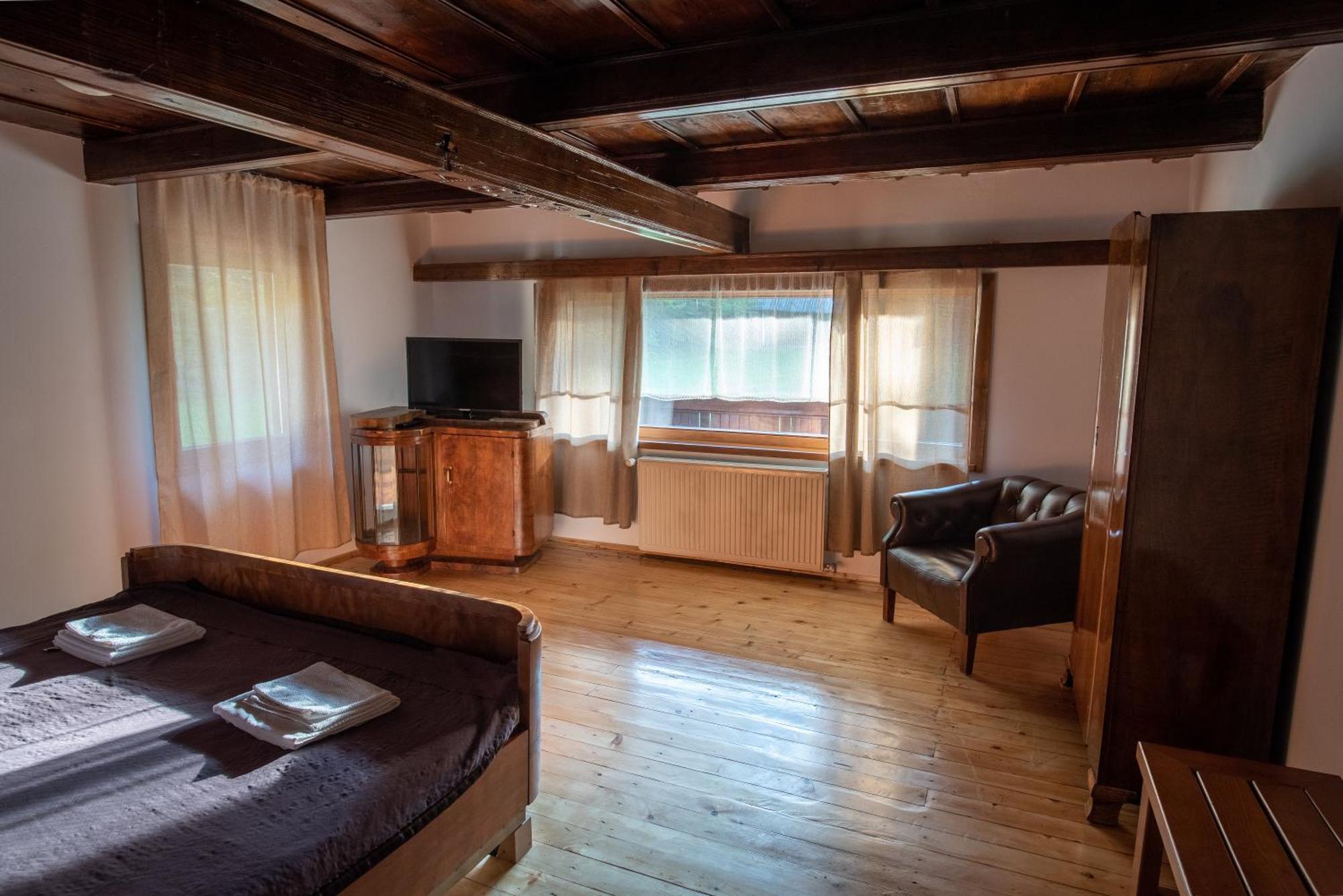 Pensiunea Casa Bunicilor Mînăstirea Humorului Quarto foto
