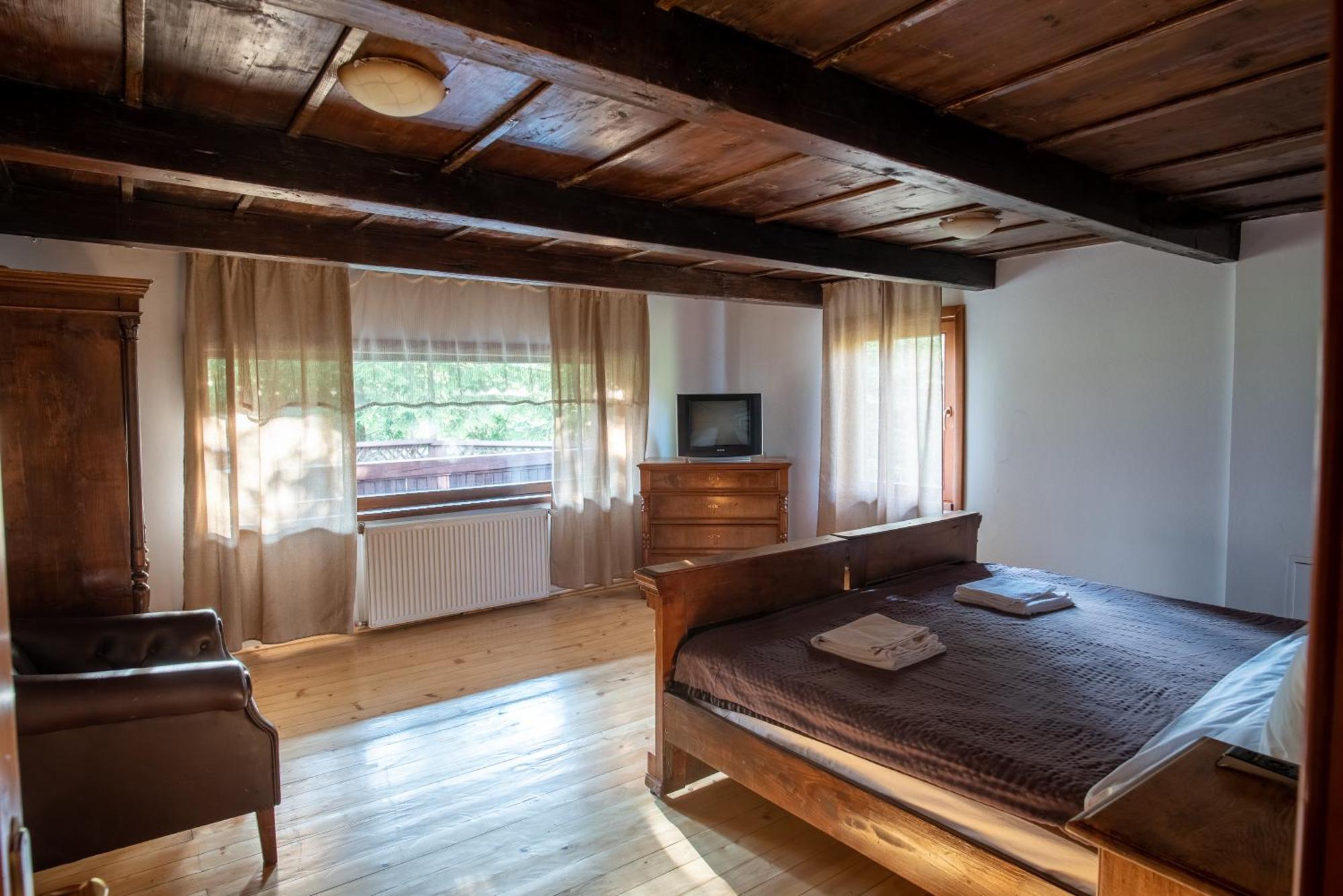 Pensiunea Casa Bunicilor Mînăstirea Humorului Quarto foto