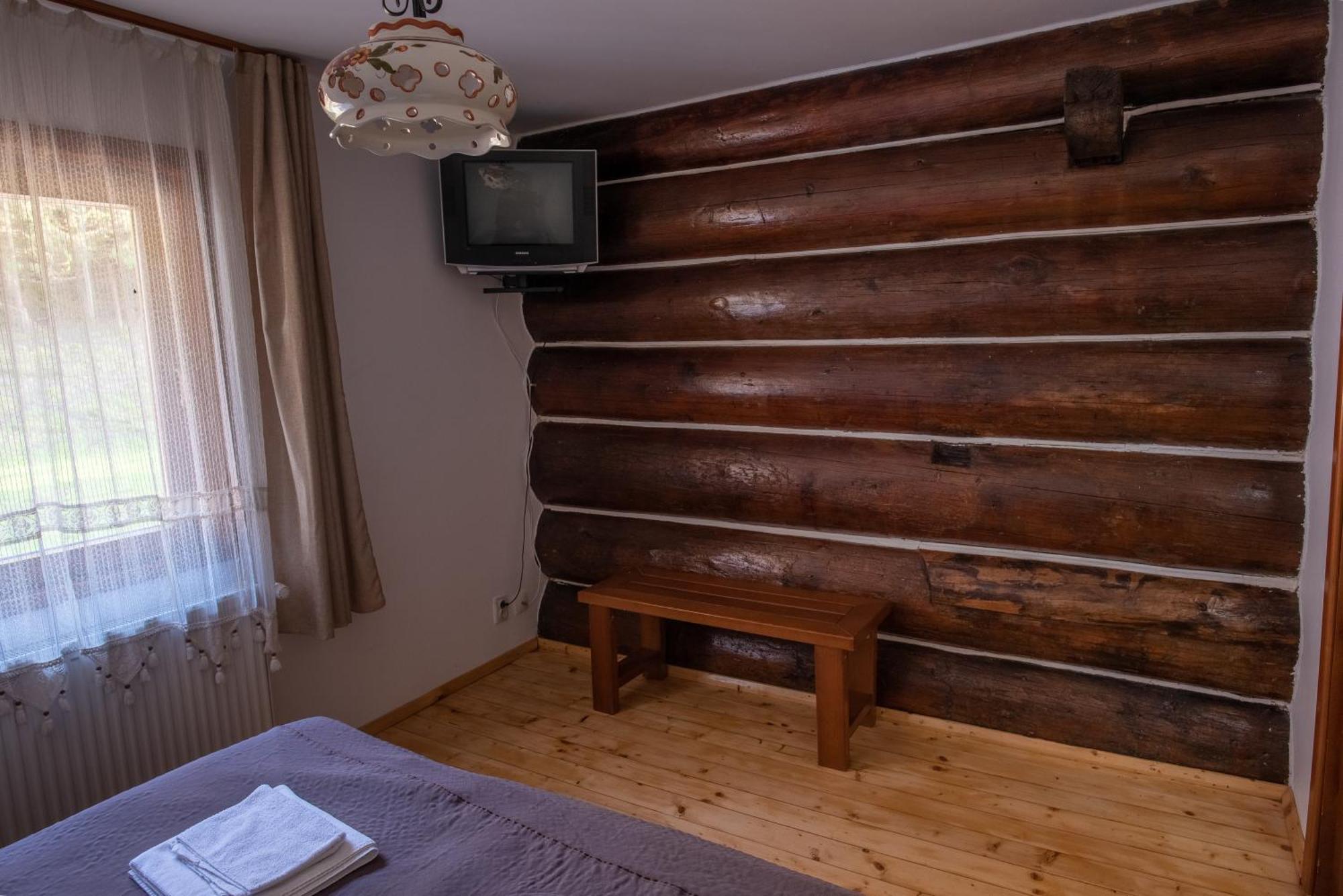 Pensiunea Casa Bunicilor Mînăstirea Humorului Quarto foto
